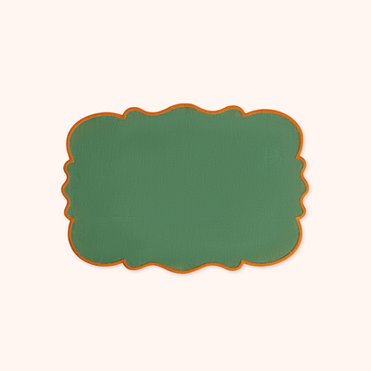 Set 2 Scalloped Placemats
